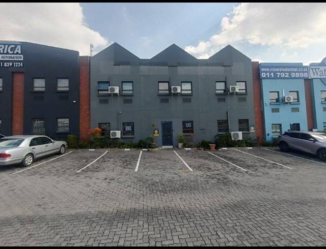 INDUSTRIAL PROPERTY TO RENT IN STRYDOM PARK